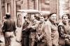 Gdask, VIII 1980. Strajk w Stoczni Gdaskiej, brama i mury Stoczni